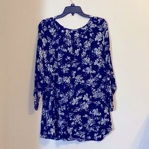 2X, keyhole neck with braided fringe tie.